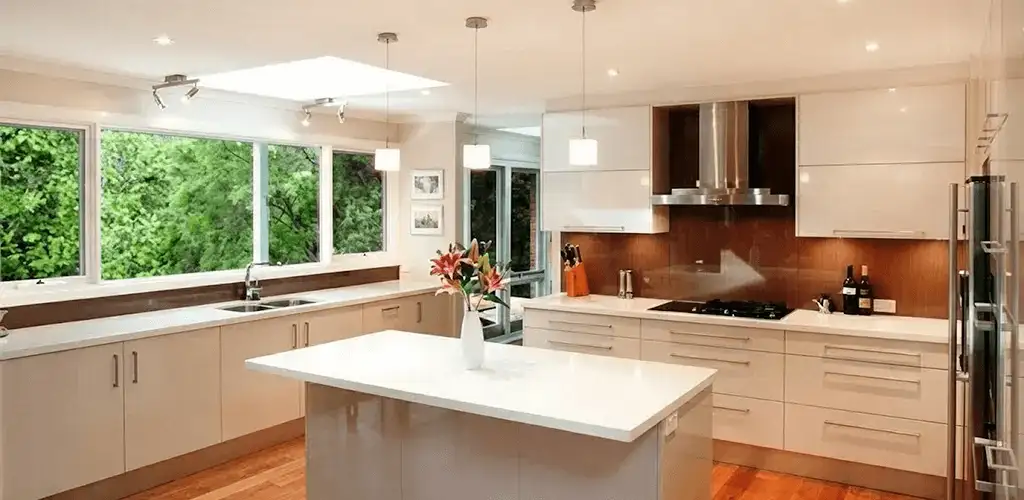 Kitchen cabinet refacing and remodel results in a modern kitchen in West Palm Beach, FL
